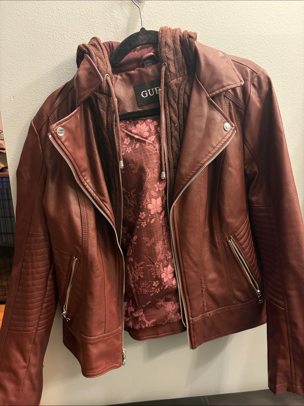 Vintage GUESS Women's Burgundy Leather Moto Jacket with Quilted Details